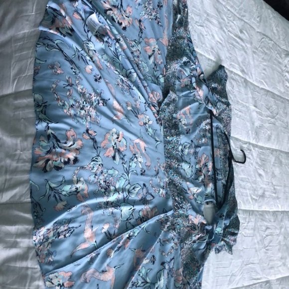 BCBG wrap dress - Picture 2 of 4